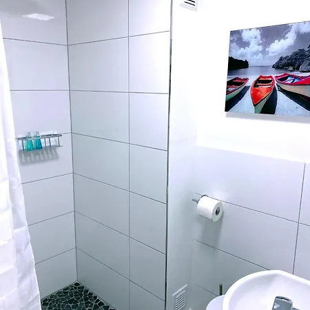 Skyline Airport Bhf Kostenlos Parken 29qm * Niederdorla